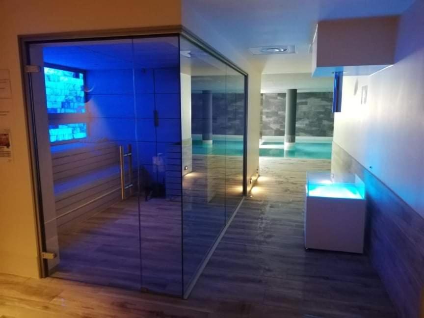 Appartement Prive Dans Residence Balneo Aladin Cauterets Exterior foto